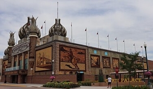 CornPalace.jpg